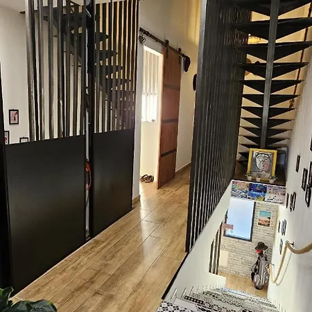 Charmante Maison Industriel Au Coeur Du Village Ferienhaus Vinassan