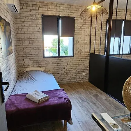 Ferienhaus Charmante Maison Industriel Au Coeur Du Village